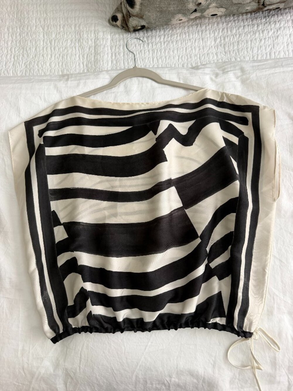 Zara Abstract Blouse